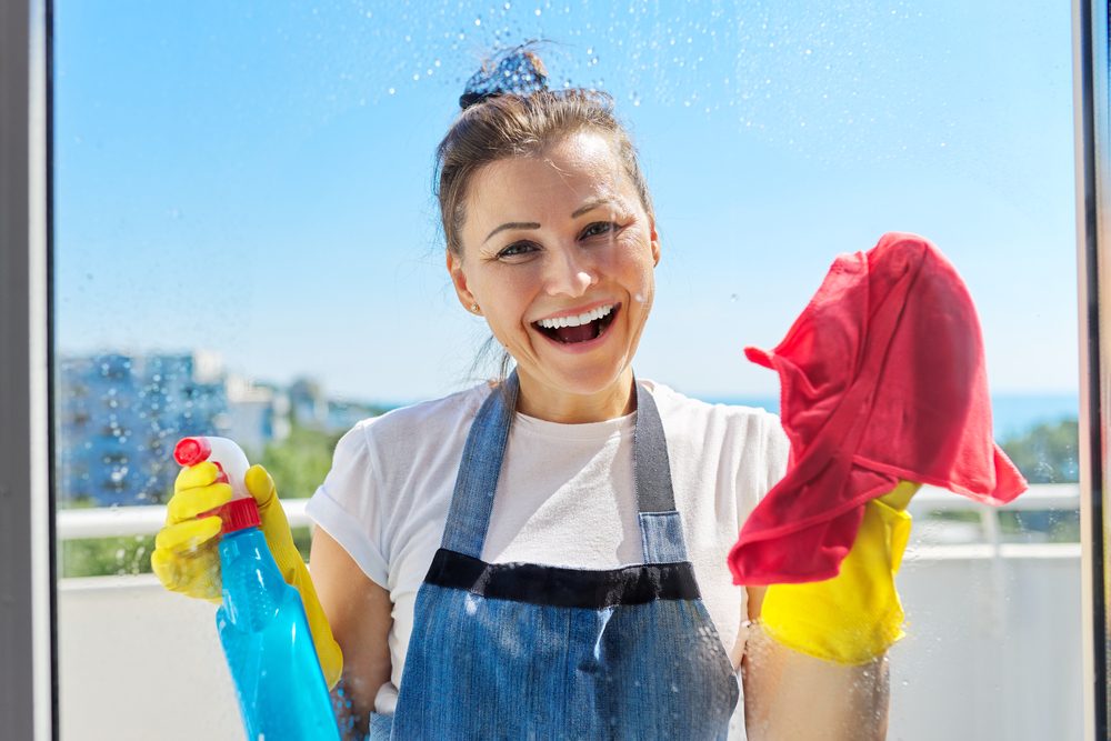 des vitres sans aucune trace